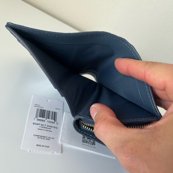 Coach Snap Wallet In Signature Denimππ - Picture 7 of 10
